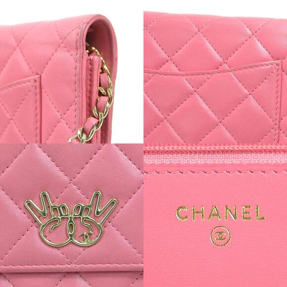 CHANEL Authentic Lambskin Leather Wallet - Picture 4 of 5